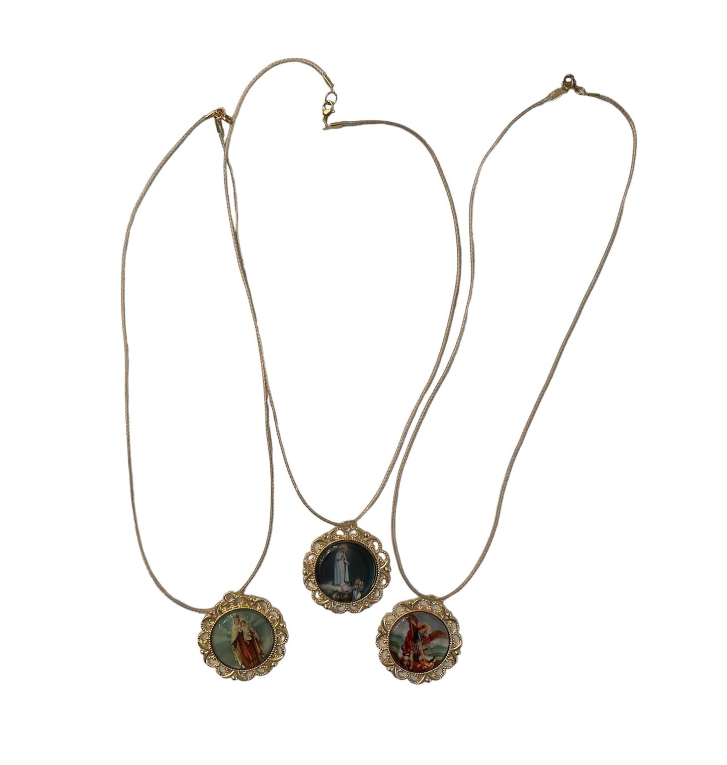 Claudia medallion